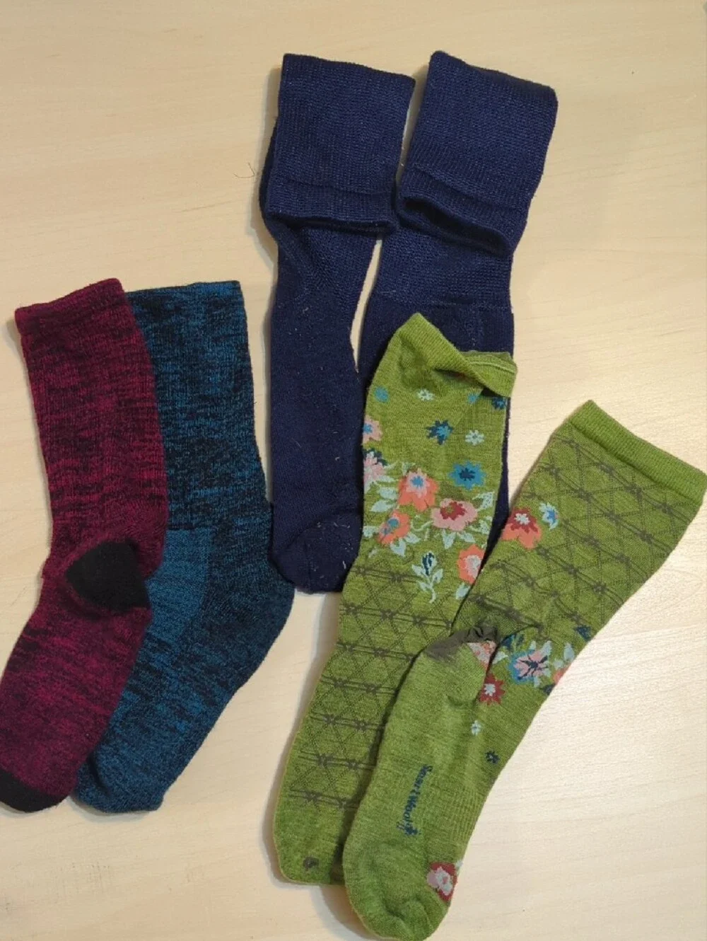 Assorted Women's Crew Sock Lot - Smartwool & Kirkland